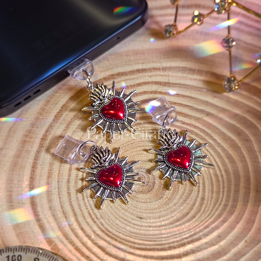 Spiked Heart Dust Plug